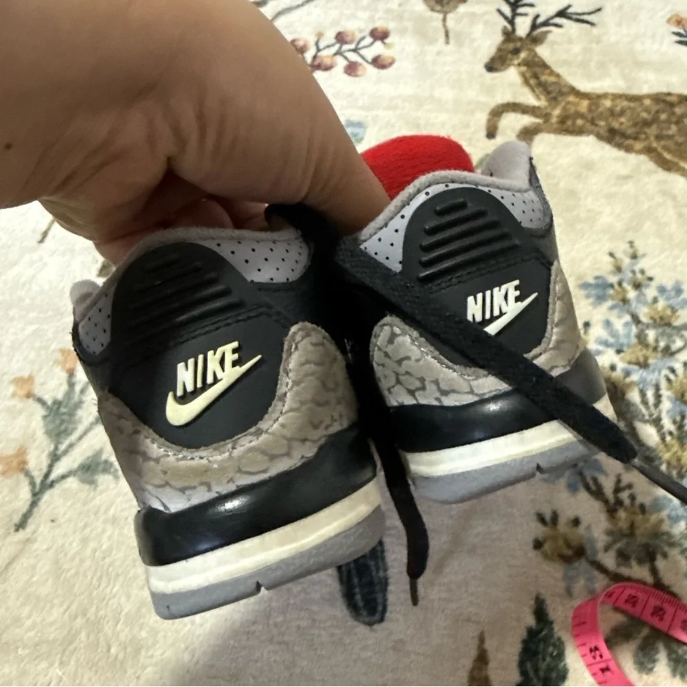 Air Jordan 3 Retro Toddler Black Cement Sneakers 7c